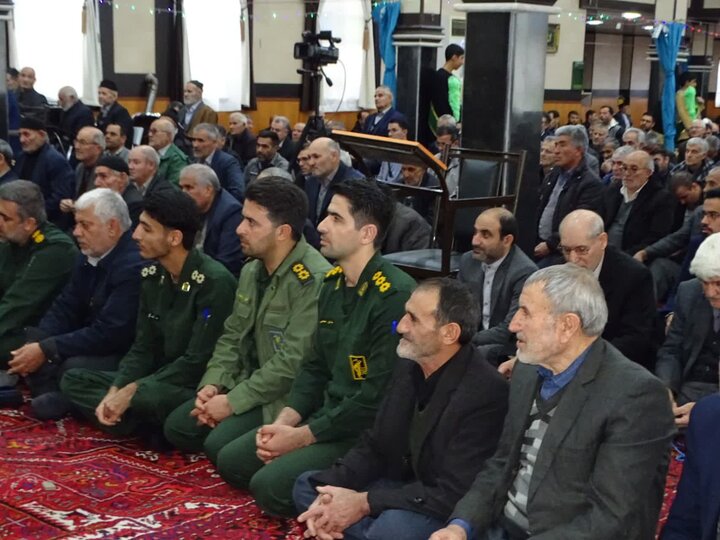 تصاویر/ آیین عبادی سیاسی نماز جمعه چهاربرج