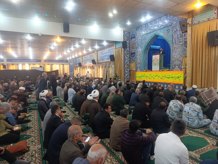 نماز جمعه بوشهر به روایت تصویر