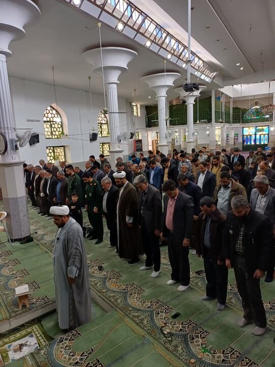 تصاویر/ اقامه نمازجمعه امین‌شهر