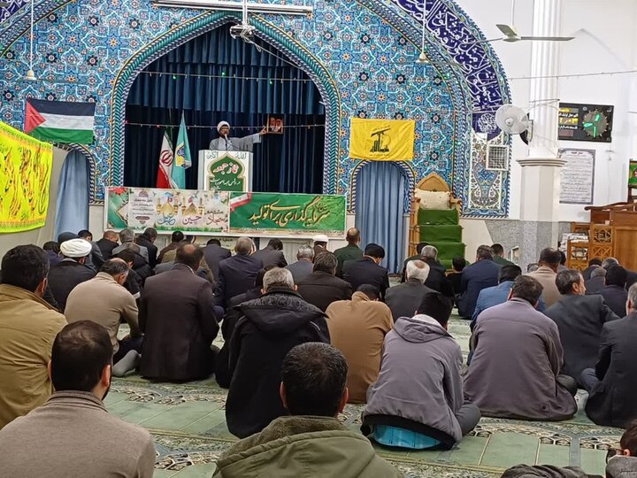 تصاویر/ اقامه نمازجمعه امین‌شهر