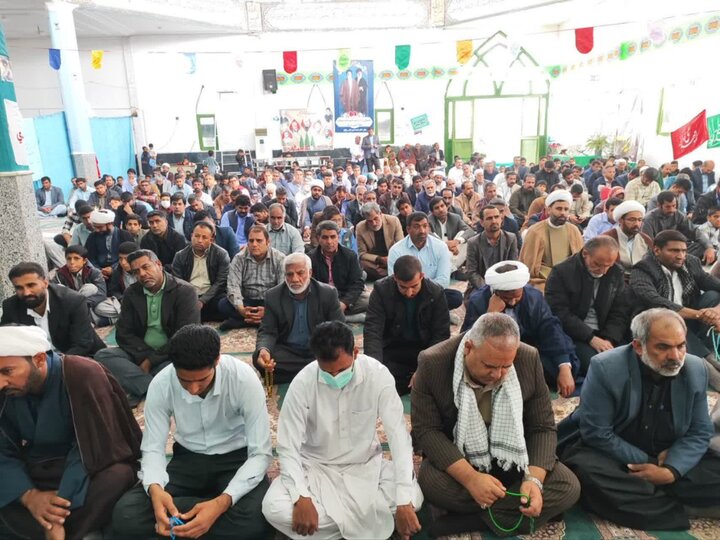 تصاویر/ اقامه نمازجمعه شهر ریگان