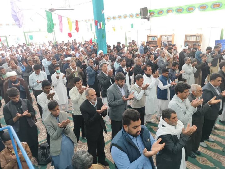 تصاویر/ اقامه نمازجمعه شهر ریگان