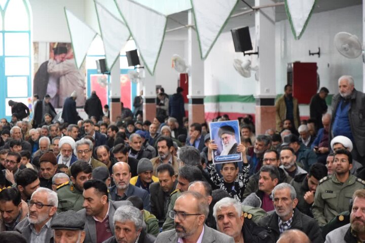 تصاویر/ نماز عبادی سیاسی جمعه آران وبیدگل