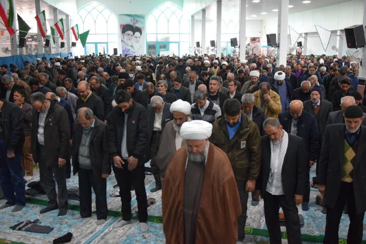 تصاویر/ نماز عبادی سیاسی جمعه آران وبیدگل