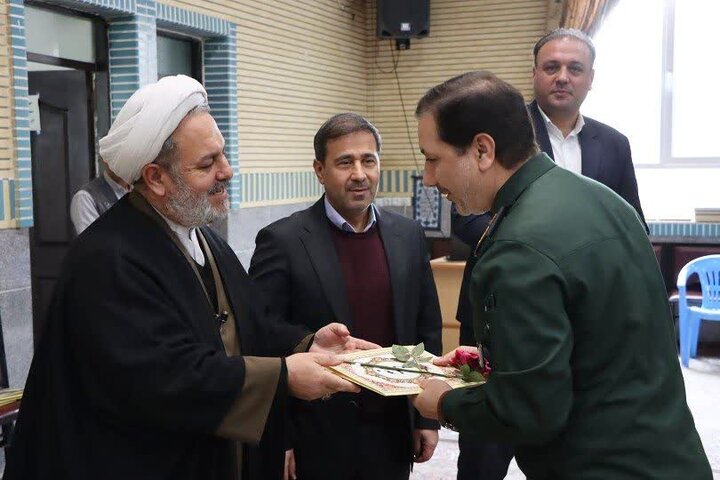 تصاویر/ آیین عبادی سیاسی نماز جمعه نوشین شهر