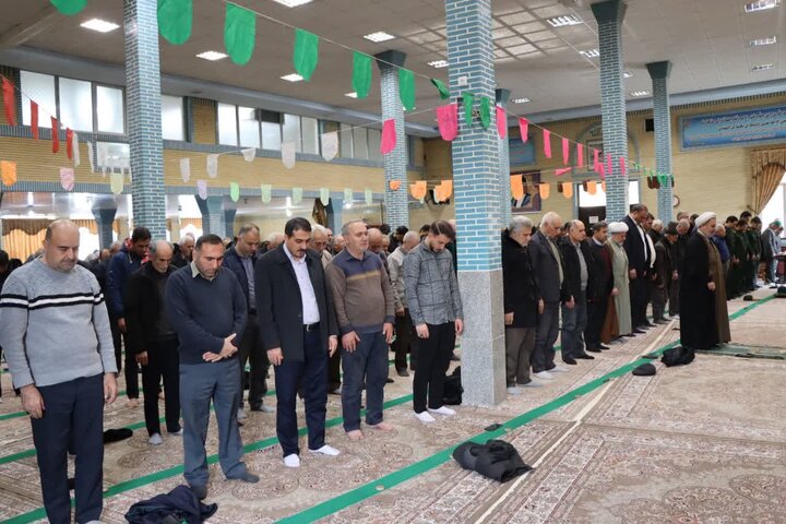 تصاویر/ آیین عبادی سیاسی نماز جمعه نوشین شهر
