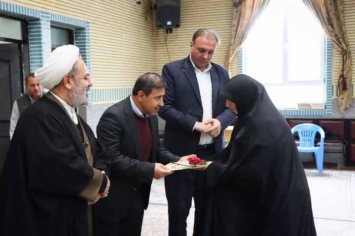 تصاویر/ آیین عبادی سیاسی نماز جمعه نوشین شهر