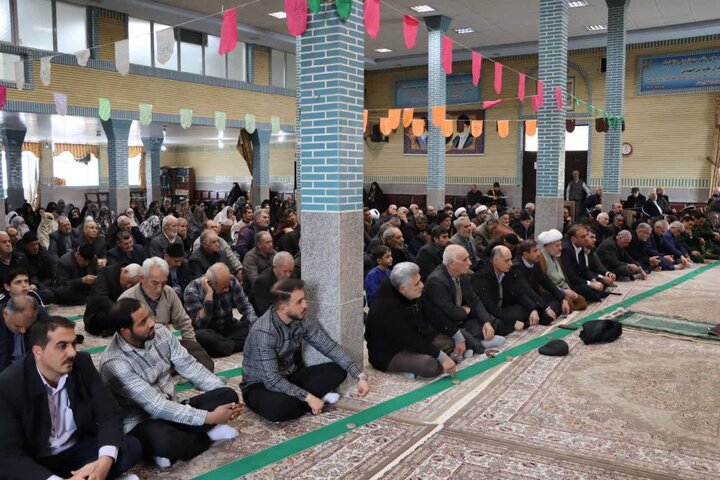 تصاویر/ آیین عبادی سیاسی نماز جمعه نوشین شهر