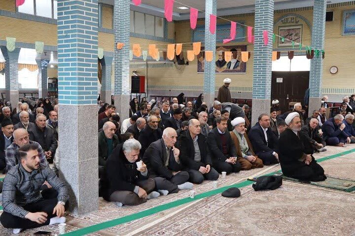 تصاویر/ آیین عبادی سیاسی نماز جمعه نوشین شهر