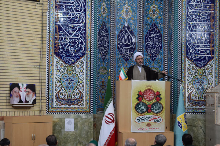 تصاویر/ اقامه نماز جمعه شهرستان بیجار