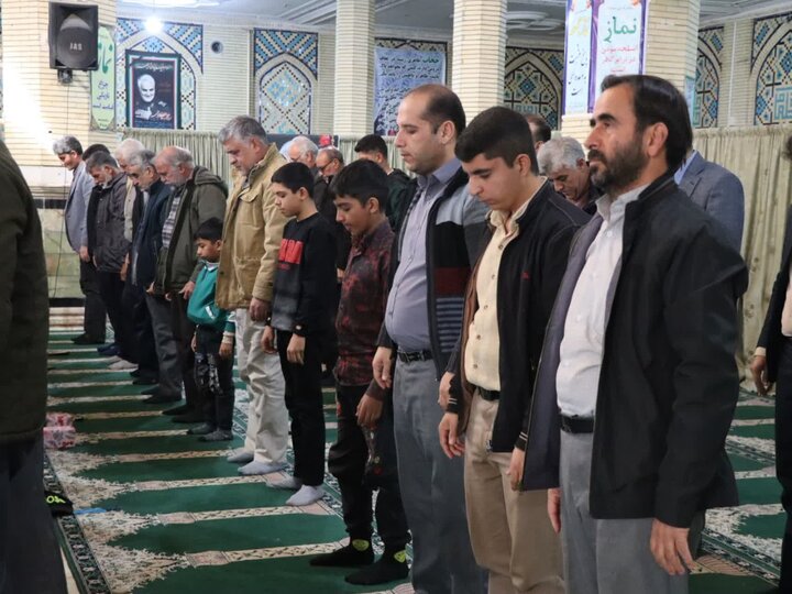 تصاویر/ اقامه نمازجمعه شهر زیدآباد