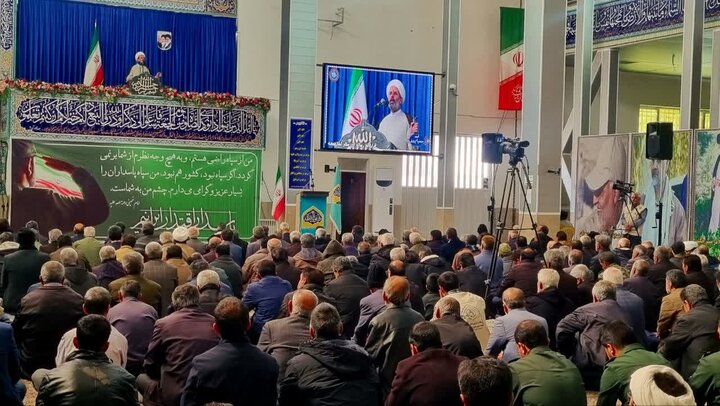 تصاویر/ اقامه نمازجمعه شهر رابر