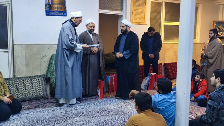 تصاویر/ اردوی علمی زیارتی مدرسه علمیه امام صادق علیه السلام اندیمشک