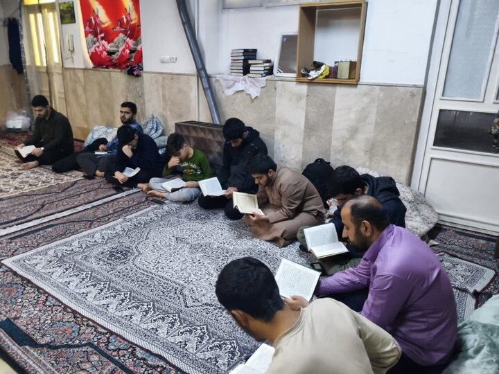 تصاویر/ اردوی علمی زیارتی مدرسه علمیه امام صادق علیه السلام اندیمشک