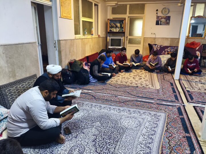 تصاویر/ اردوی علمی زیارتی مدرسه علمیه امام صادق علیه السلام اندیمشک