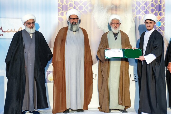 طلاب علم میں سبقت اور دورِ حاضر کے تقاضوں کے مطابق کام کریں، علامہ شیخ انور علی نجفی