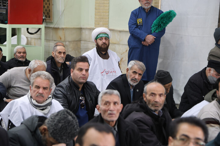 تصاویر / حضور متفاوت طلاب همدانی در نماز جمعه