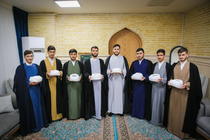 تصاویر/ گردهمایی فارغ‌التحصیلان و طلاب حوزه علمیه حضرت ولی‌عصر "عج" بناب