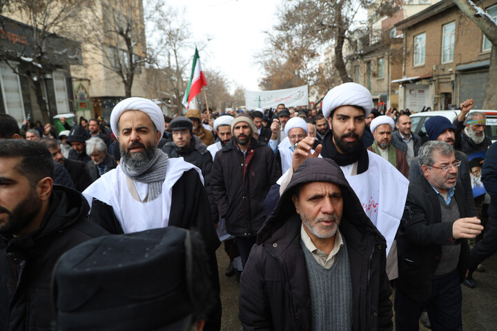تصاویر / راهپیمایی مردم همدان در حمایت از رهبر معظم انقلاب