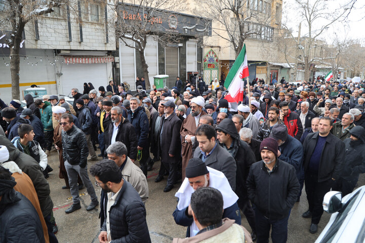 تصاویر / راهپیمایی مردم همدان در حمایت از رهبر معظم انقلاب