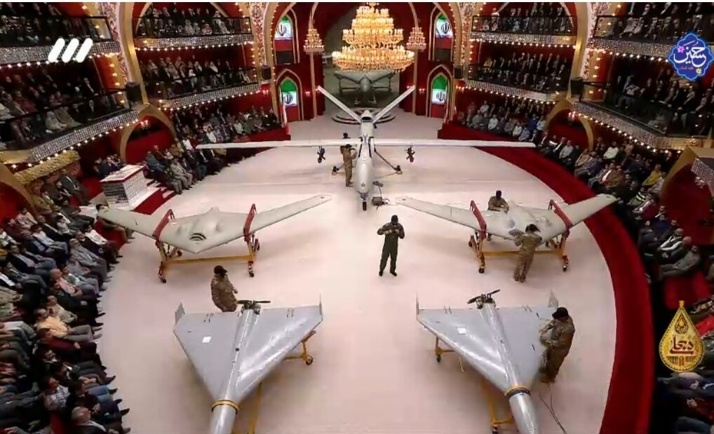 فیلم | نمایش پهپادهای ایرانی در مهدیه معلی