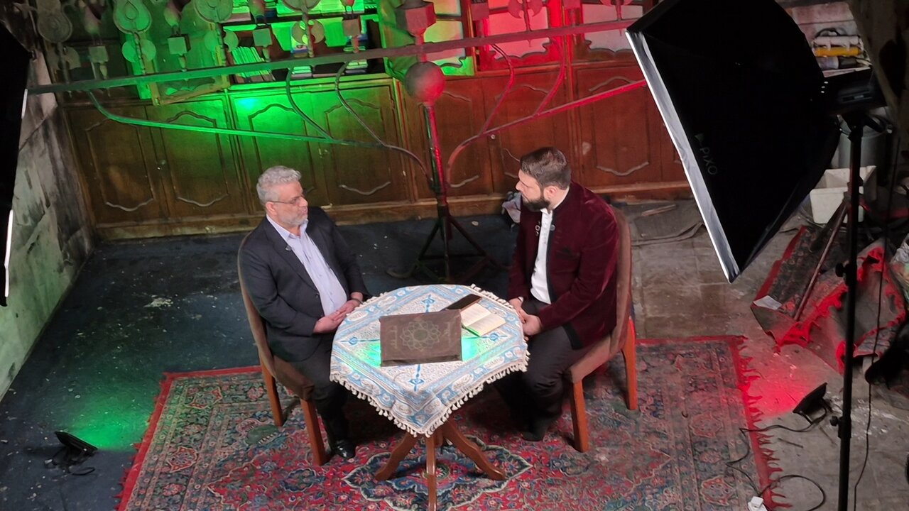 «روایت ایران قوی» از دلِ حسینیه‌ای که به آتش کشیده شد