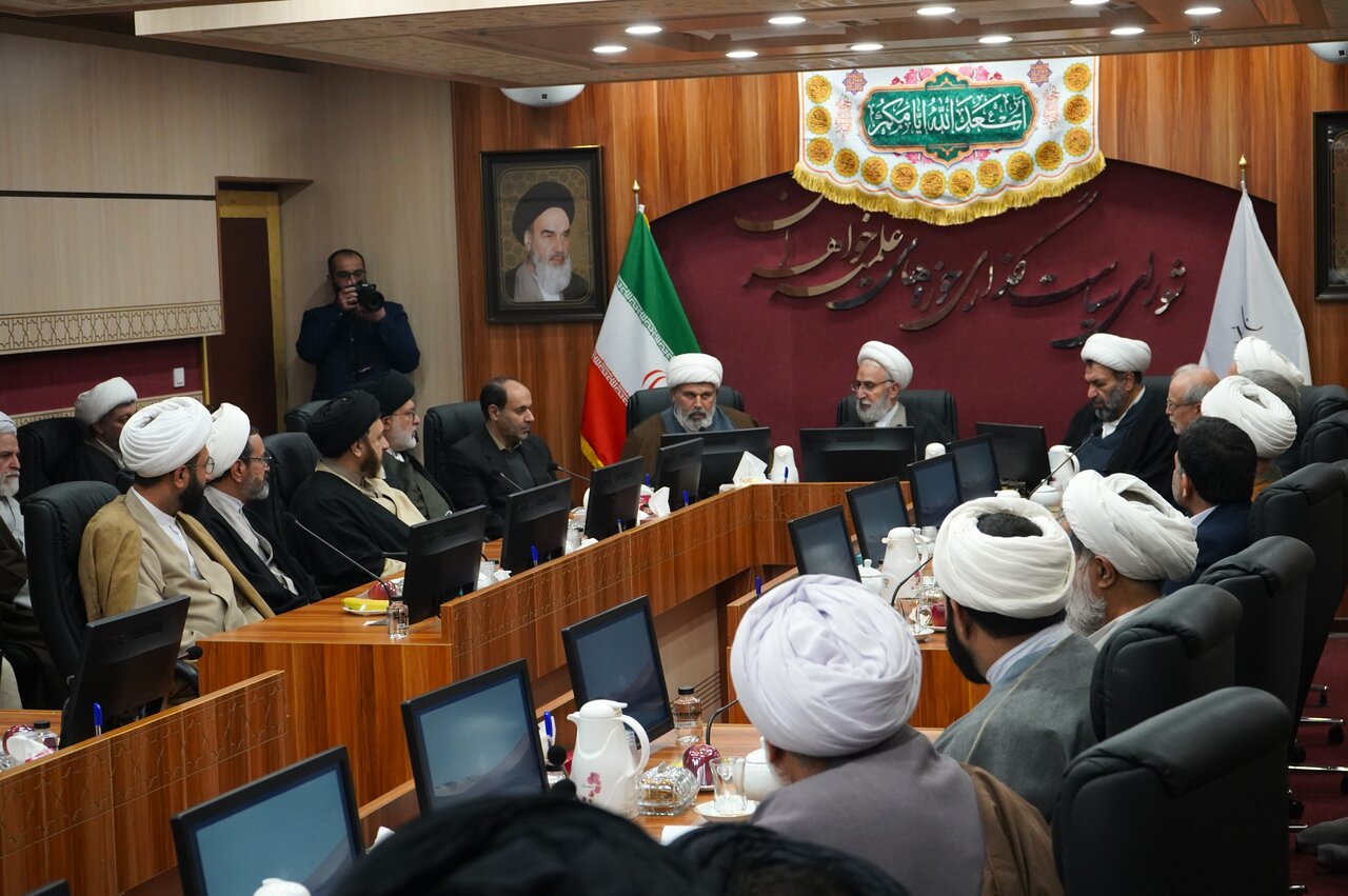 حضور دادستان کشور در جمع اعضای"قرارگاه جنگ ترکیبی بلاغ مبین حوزه های علمیه