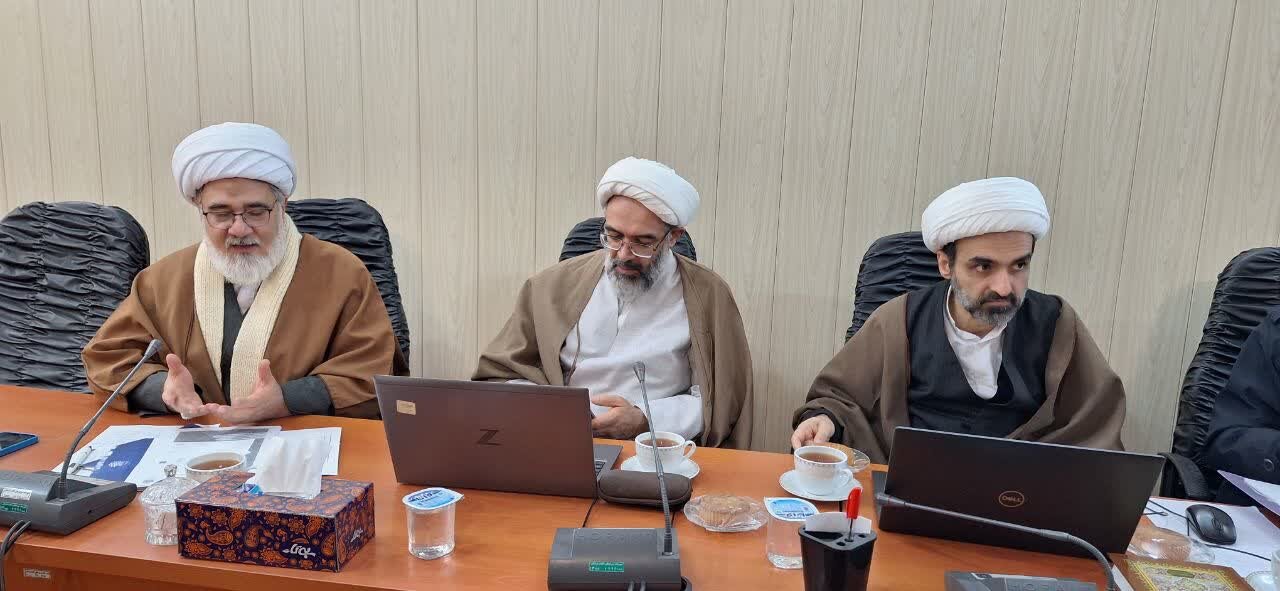 نشست بررسی سند ملی زیارت