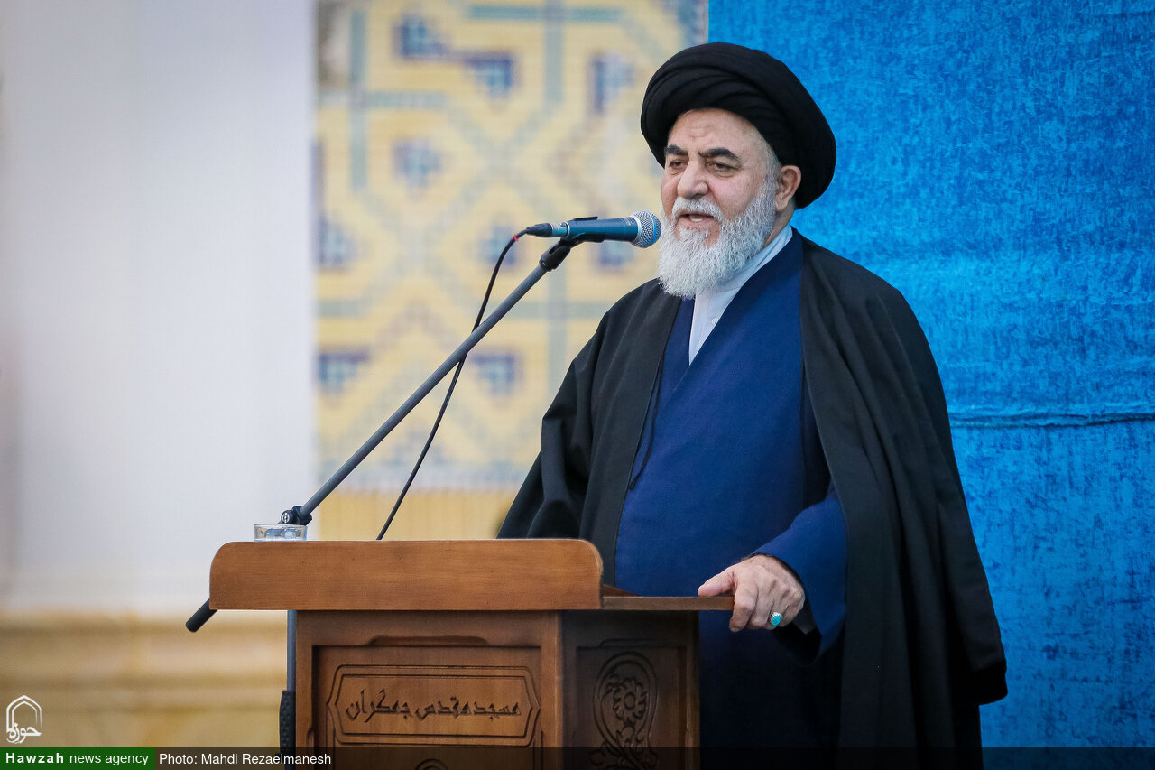 طلاب از فرصت جوانی برای تحصیل و تهذیب نفس استفاده کافی را ببرند