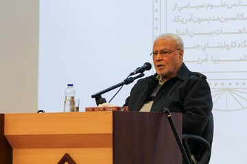 محمدرضا شاه بازیچه دست بیگانگان و مجری خواسته‌های آنان بود