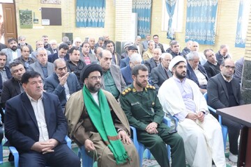 تصاویر/ دیدار جمعی از بزرگان طوایف با امام جمعه مهران