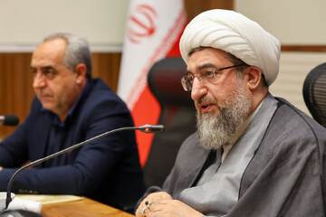 اقدامات فرهنگی بدون بهبود معیشت مردم اثربخش نیست