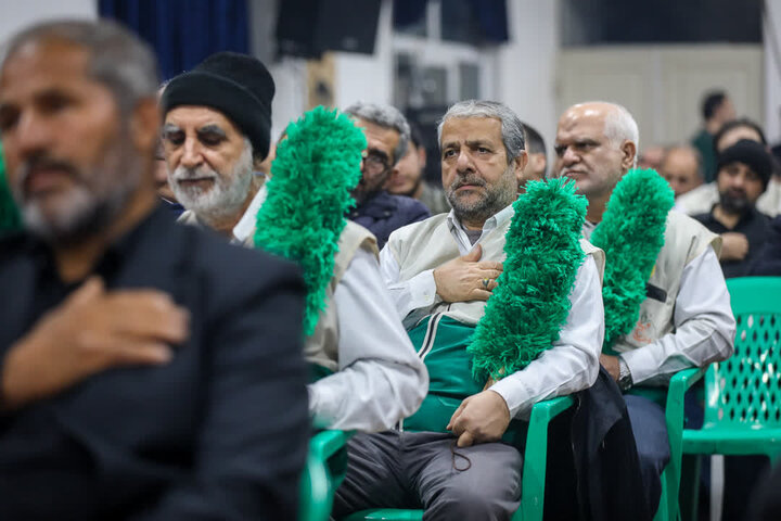 تصاویر / حضور امام جمعه قزوین در جمع خانواده شهدا