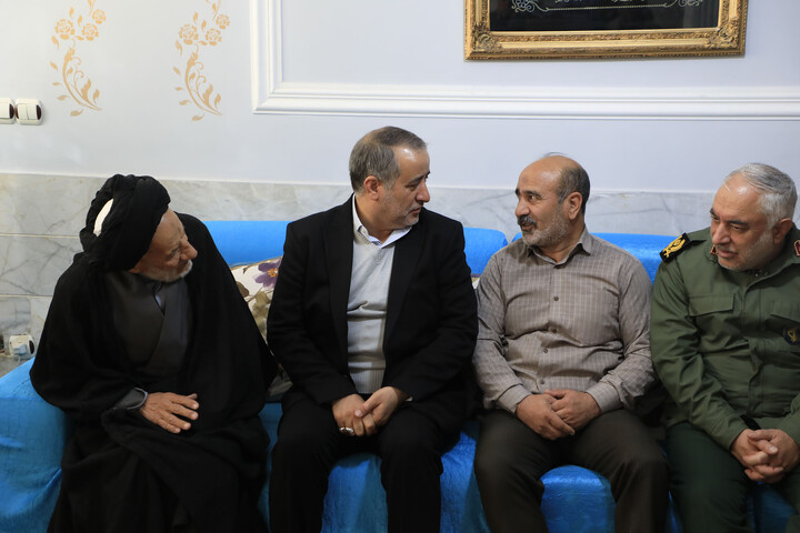 تصاویر| دیدار با جانبازان دفاع مقدس و اغتشاشات اخیر توسط نماینده ولی فقیه درخراسان جنوبی