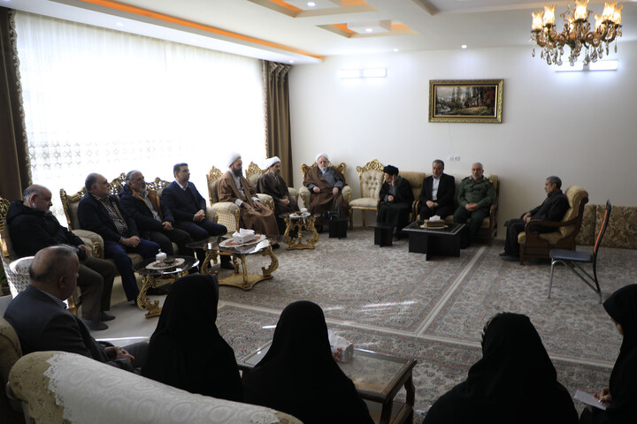 تصاویر| دیدار با جانبازان دفاع مقدس و اغتشاشات اخیر توسط نماینده ولی فقیه درخراسان جنوبی