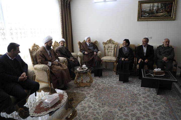 تصاویر| دیدار با جانبازان دفاع مقدس و اغتشاشات اخیر توسط نماینده ولی فقیه درخراسان جنوبی