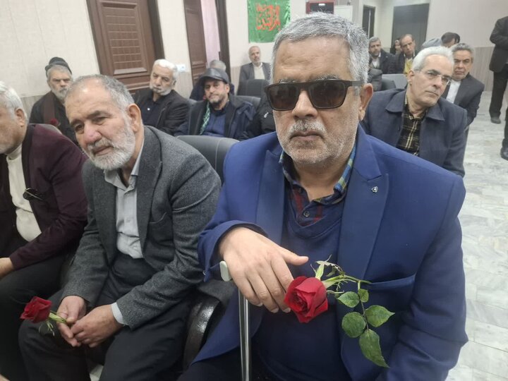 تصاویر/ دیدار نماینده ولی فقیه درکاشان و مسئولان ازجانبازان 75 درصدکاشان