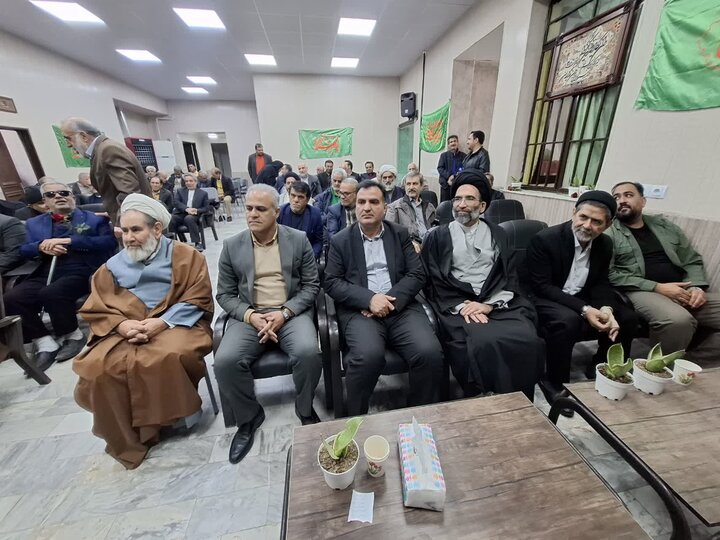 تصاویر/ دیدار نماینده ولی فقیه درکاشان و مسئولان ازجانبازان 75 درصدکاشان