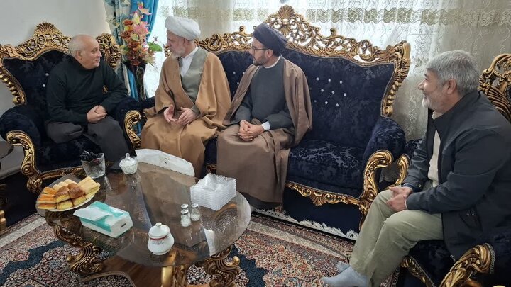 تصاویر/دیدار امام جمعه ساوه با جانبازان این شهرستان