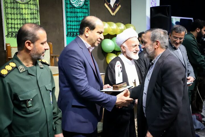 تصاویر/مراسم بزرگداشت روز جانباز و تجلیل از جانبازان و پیرغلامان هیئت رزمندگان اسلام اراک