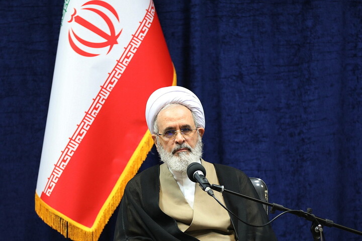 تصاویر/ نشست اساتید فقه حوزه‌های علمیه با حضور آیت الله اعرافی