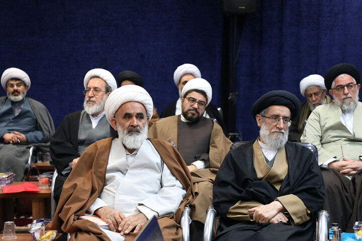 تصاویر/ نشست اساتید فقه حوزه‌های علمیه با حضور آیت الله اعرافی