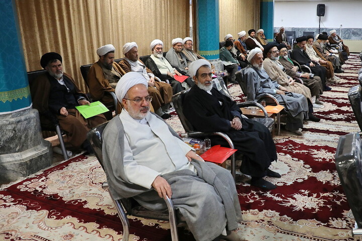 تصاویر/ نشست اساتید فقه حوزه‌های علمیه با حضور آیت الله اعرافی