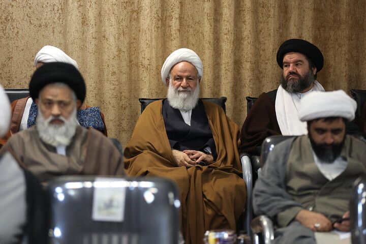 تصاویر/ نشست اساتید فقه حوزه‌های علمیه با حضور آیت الله اعرافی