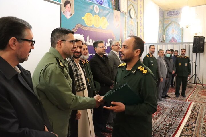 آیین تکریم و معارفه فرمانده ناحیه مقاومت بسیج شهرستان شازند