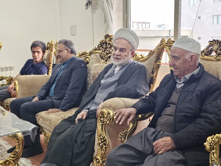 تصاویر/ دیدار نماینده ولی‌فقیه در کردستان با جانبازان شهرستان سنندج