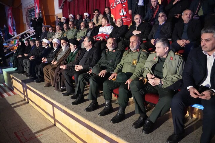 تصاویر/ آیین اختتامیه کنگره ملی بزرگداشت سرداران و ۱۲ هزار شهید آذربایجان غربی