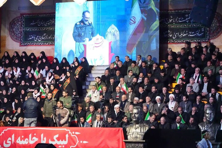 تصاویر/ آیین اختتامیه کنگره ملی بزرگداشت سرداران و ۱۲ هزار شهید آذربایجان غربی