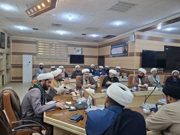 نشست مشترک امور طلاب حوزه علمیه خوزستان و بسیج طلاب  خوزستان