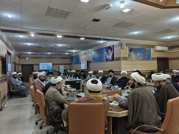 نشست مشترک امور طلاب حوزه علمیه خوزستان و بسیج طلاب  خوزستان